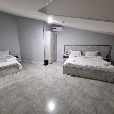 Revel Hotel Tasjkent Eksteriør bilde